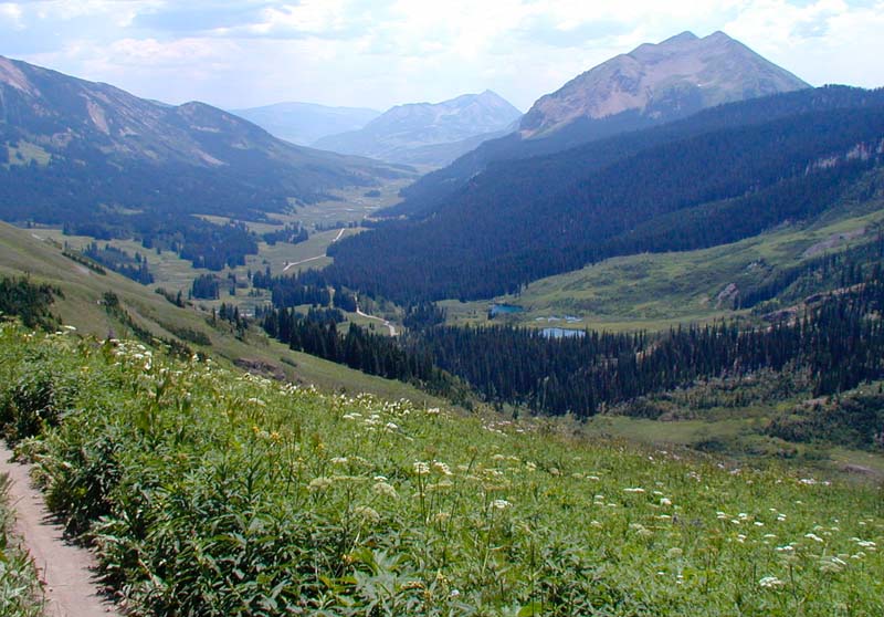 P7290036Trail401Valley