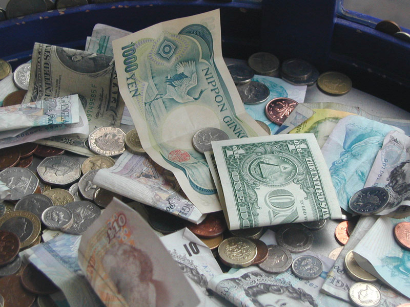 P4200381Money