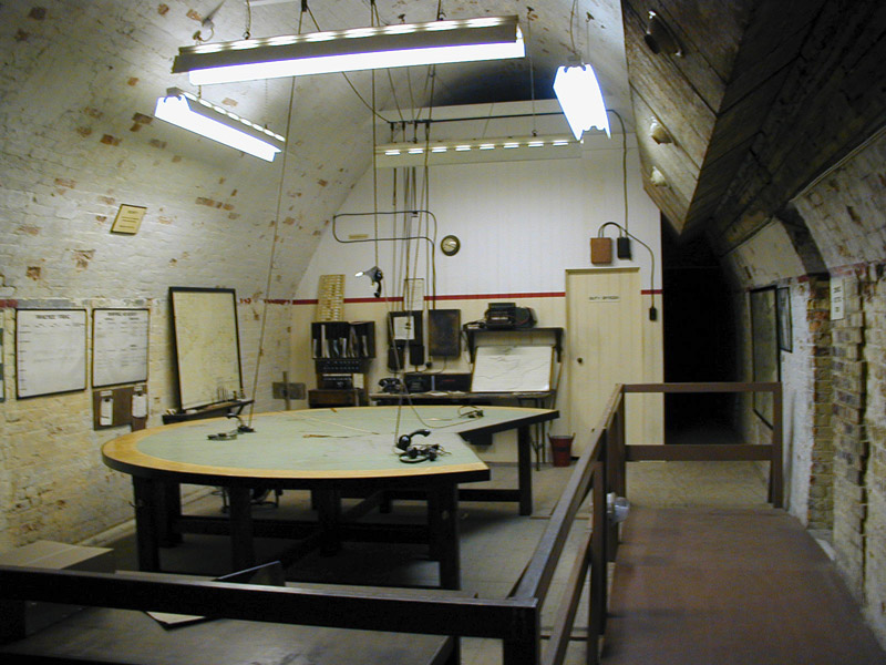 P4210001Tunnels